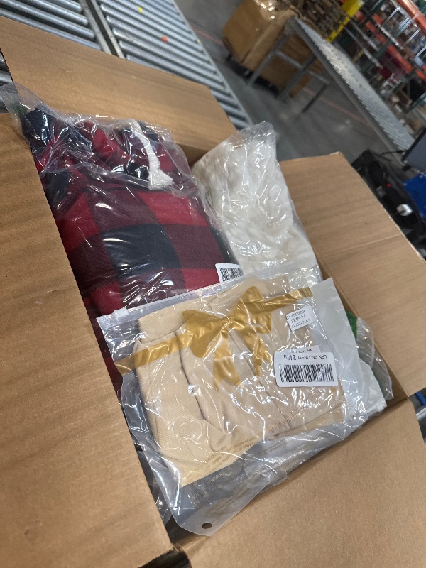 Photo 1 of **BUNDLE BOX OF ITEMS - NO RETURNS - FINAL SALE**
