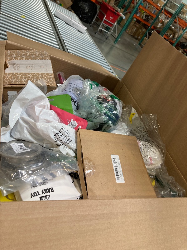 Photo 1 of **BUNDLE BOX OF ITEMS - FINAL SALE - NO RETURNS**