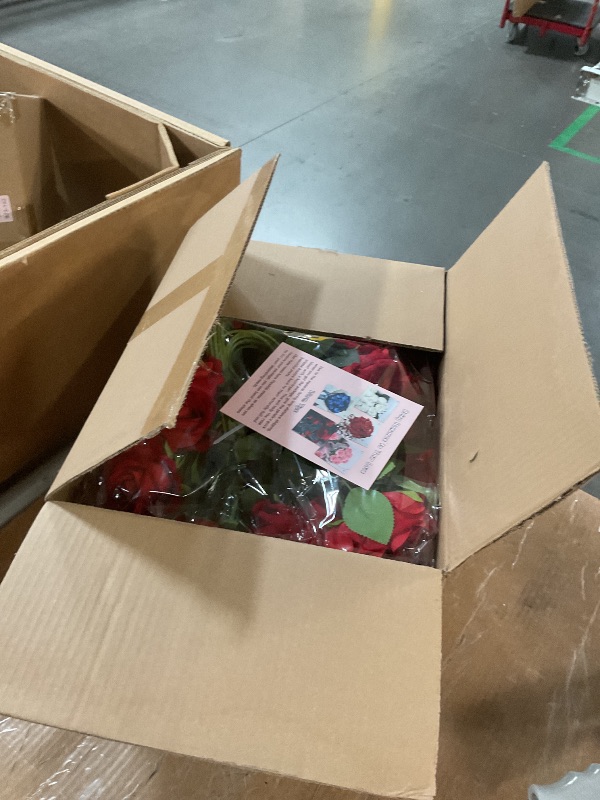Photo 1 of 100 Pcs Red Roses Artificial Flowers, Real Touch Velvet Roses Fake Flowers Bulk, Artificial Roses Bouquet with Long Stems for Mother's Day Gift Bridal DIY Wedding Party Centerpiece Decorations