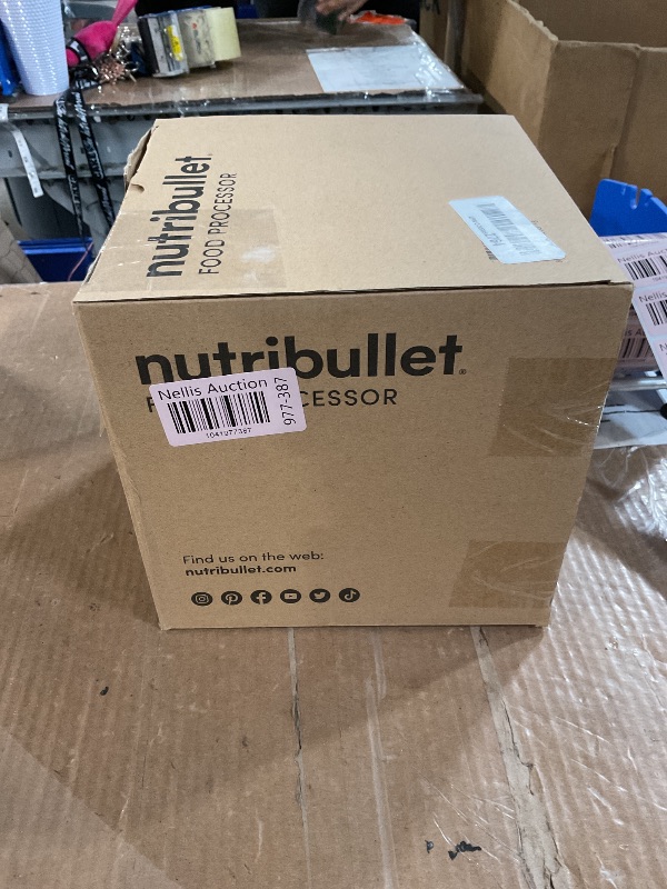 Photo 1 of (PARTIAL SET) nutribullet Food Processor 7c Work Bowl with Lid and Dual-Size Pusher, 450 watts, Black/Clear