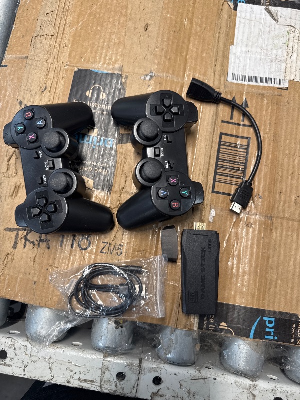 Photo 1 of (PARTIAL SET) (FAIR) Wireless Retro Game Console Stick, Nostalgia Gaming Stick, Plug & Play TV Video Gaming Stick with 20000+ Games Built-in, 18 Retro Emulators, 4K HDMI Output, 2 2.4G Wireless Controllers (63GB)