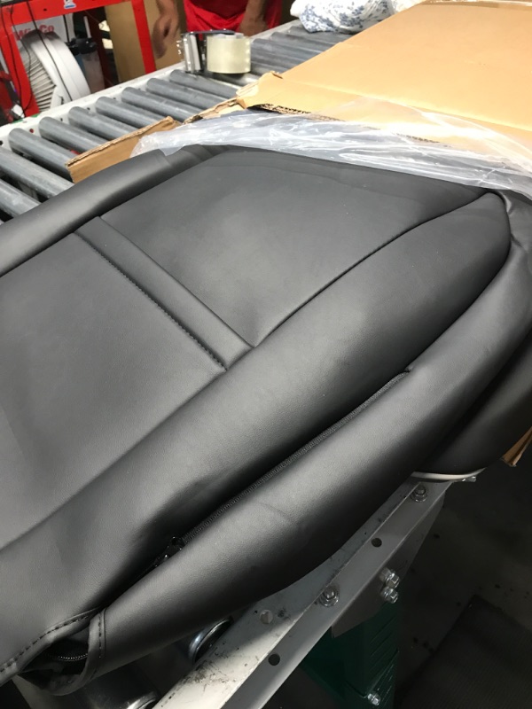 Photo 1 of (USED)FEINEPRO for Toyota Corolla Cross Seat Covers Hybrid S SE XSE 2023 2024 2025, Custom Car Seat Covers Full Set, Luxury Leather Seat Covers for SUV, Waterproof Car Seat Cover, Black Gray Not for Hybrid