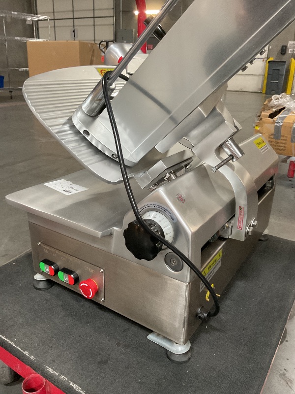 Photo 1 of EDGE12-1 1/2 HP Manual Slicer