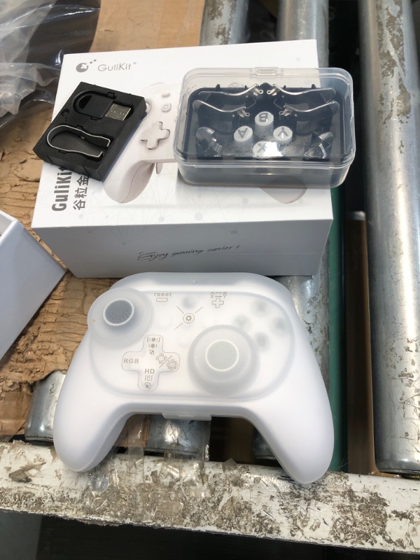 Photo 1 of **MISSING ONE USB**
GuliKit KK3 Max, Kingkong 3 Max Controller with 4 Back Buttons, Hall Joysticks and Triggers, Wireless for Switch OLED/PC/Android/MacOS/iOS/Steam Deck, 1000Hz Polling Rate for Wins - White