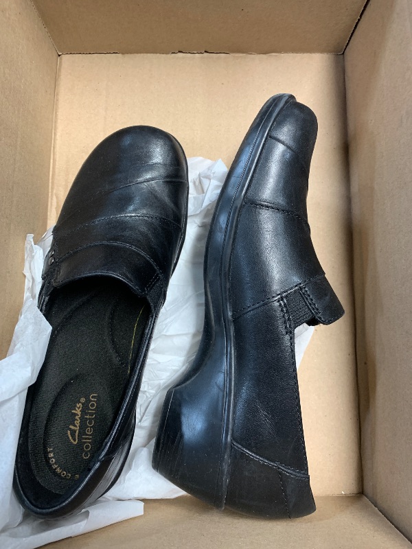 Photo 1 of (USED/FAIR) (5.5) Clarks Women's May Marigold Slip-On Loafer, Black, 5.5