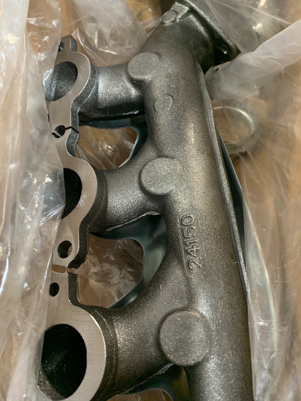 Photo 1 of (used)(incomplete)(damaged) Dorman 674-732 Passenger Side Exhaust Manifold Kit - Includes Required Gaskets and Hardware 