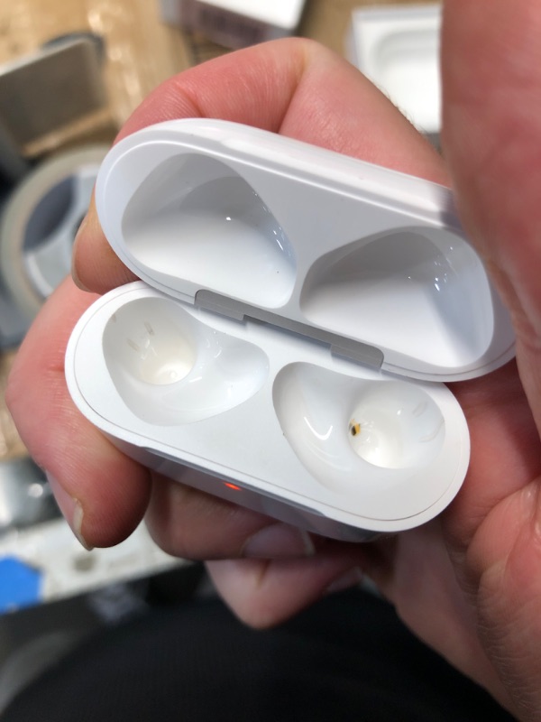 Photo 1 of (CASE ONLY ) (PARTIAL SET) Apple AirPods 4 Wireless CASE ONLY 