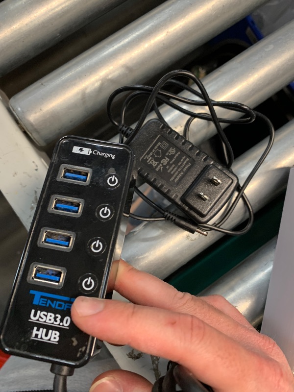 Photo 1 of (USED/FAIR) USB 3.0 Hub - Tendak USB Hub with 4 USB 3.0 Data Ports + 1 USB Smart Charging Port and Power Supply Adapter with Individual On/Off Port Switches for MacBook, Mac Pro, HDD