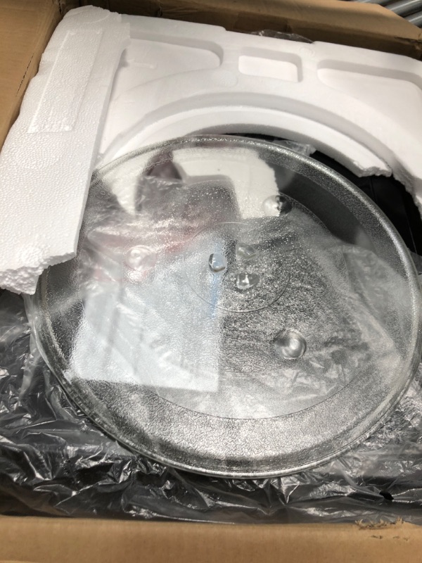 Photo 1 of (for parts/ broken) Farberware FMO11AHTBKBD1 Countertop 1000 Watts Microwave Oven with LED Lighting and Child Lock-Perfect for Apartments and Dorms-Easy Clean, 1.1 Cu. Ft, Stainless Steel