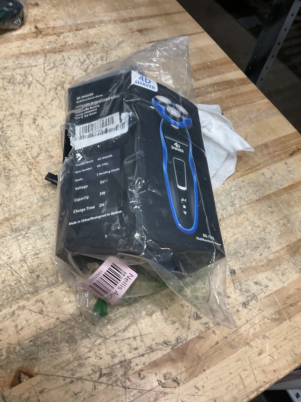 Photo 1 of 4D SHAVER MODEL DS-7701