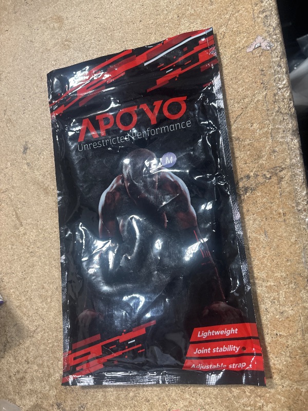 Photo 1 of (MEDIUM) (SINGLE) APOYO Elbow Brace for Tendonitis and Tennis Elbow, Compression Sleeve for Arthritis, Workouts, Reduce Joint Pain During Fitness Activity (Medium)
