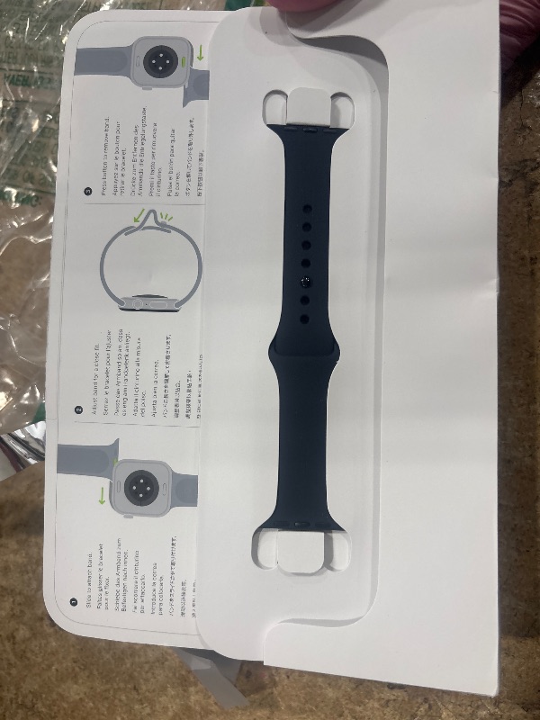 Photo 1 of **** LOCKED ***** Apple Watch SE (2nd Gen) [GPS 40mm] Smartwatch with Midnight Aluminum Case with Midnight Sport Band S/M. Fitness and Sleep Trackers, Crash Detection, Heart Rate Monitor, Retina Display