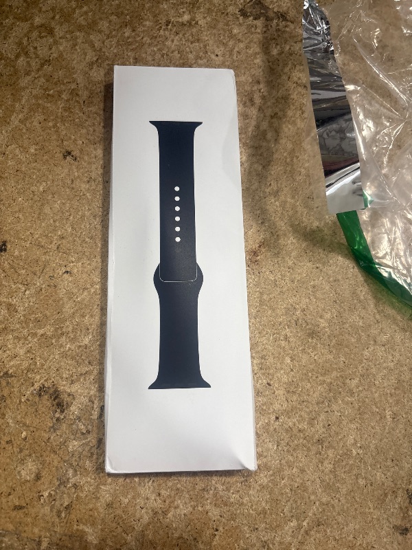 Photo 1 of **** LOCKED ***** Apple Watch SE (2nd Gen) [GPS 40mm] Smartwatch with Midnight Aluminum Case with Midnight Sport Band S/M. Fitness and Sleep Trackers, Crash Detection, Heart Rate Monitor, Retina Display
