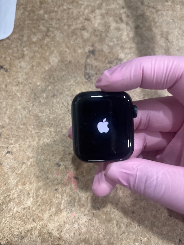 Photo 1 of **** LOCKED ***** Apple Watch SE (2nd Gen) [GPS 40mm] Smartwatch with Midnight Aluminum Case with Midnight Sport Band S/M. Fitness and Sleep Trackers, Crash Detection, Heart Rate Monitor, Retina Display