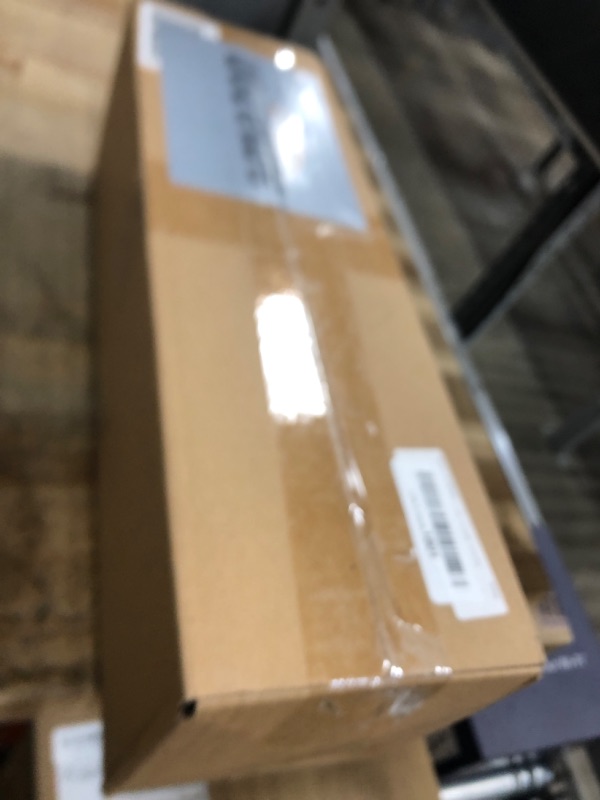 Photo 1 of 30 Pcs Cheer Megaphone for Party Green Plastic Megaphone DIY Decorations Accessory for School Outdoor Activities St Patrick's Day Party Favors Sports Match Game