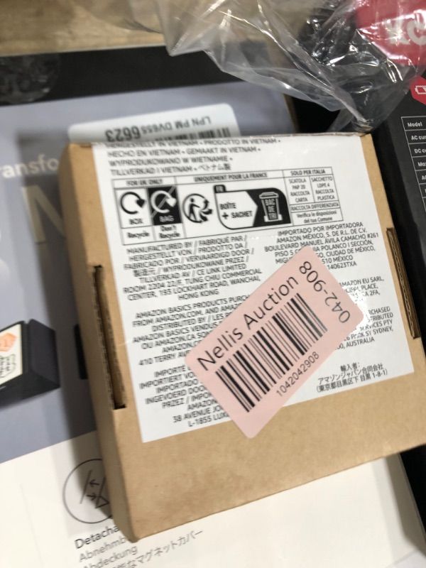 Photo 1 of Amazon Basics Aluminium USB-C to DisplayPort Adapter (4K@60Hz), Thunderbolt 3 Compatible, Grey