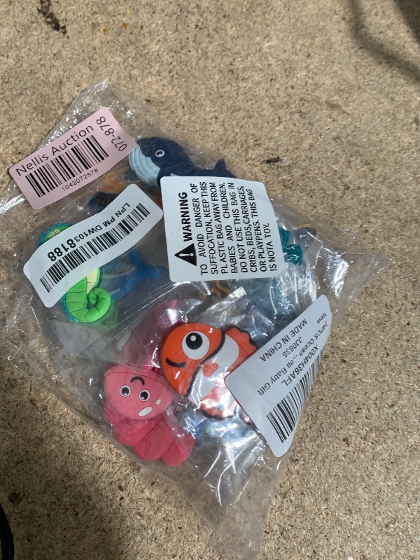 Photo 1 of 24PCS Ocean Animals Refrigerator Magnets for Toddlers 1-3 Kids Cute Rubber Sea Animals Educational Toy Sea Life Magnets for Fridge Full Back Magnetic Toys for Fridge Whiteboard Under the Sea Baby Gift