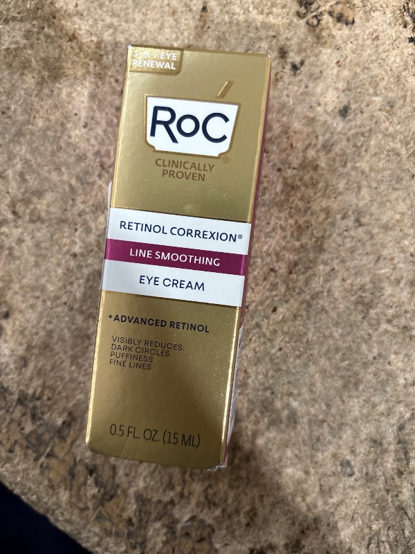 Photo 1 of RoC Retinol Correxion Under Eye Cream for Dark Circles & Puffiness, Daily Wrinkle Cream, Anti Aging Line Smoothing Skin Care Treatment for Women and Men, 0.5 oz (Packaging May Vary)