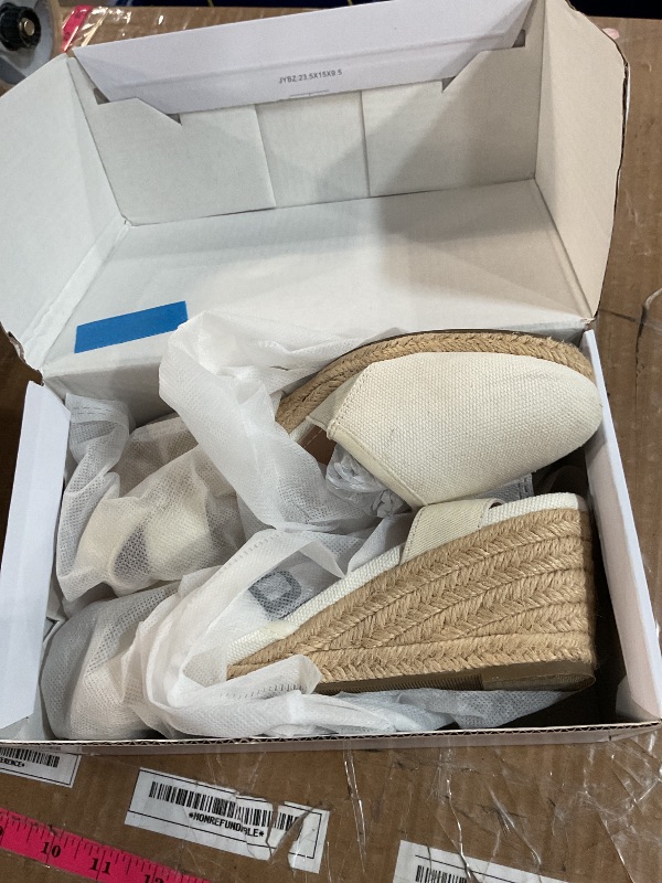 Photo 1 of (Used) DREAM PAIRS Women's Beige White Closed Toe Elastic Ankle Strap Espadrilles Wedge Sandals Size 6 M US Amanda-1