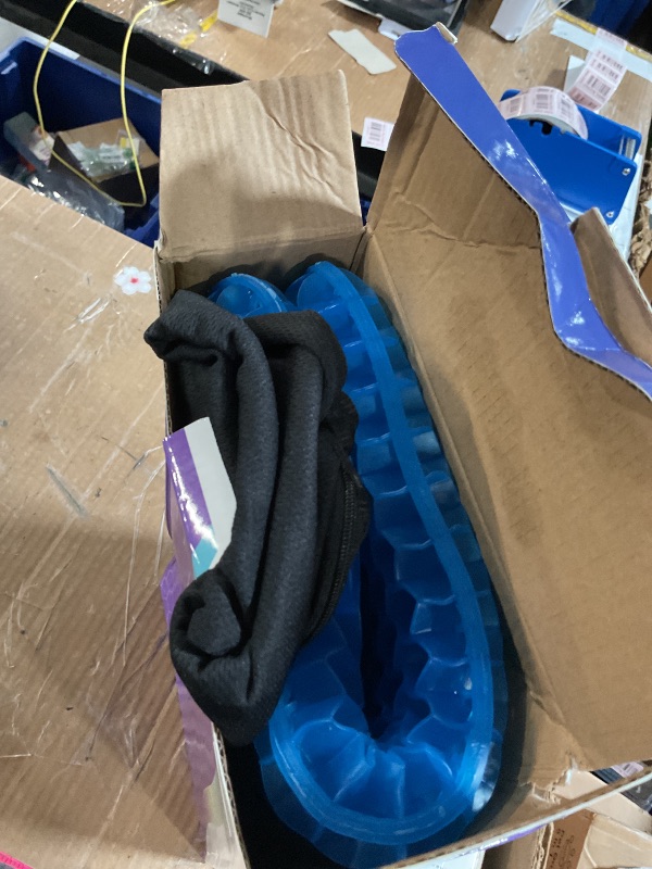 Photo 1 of (USED/FAIR) (BAGGED) Gel Seat Cushion, Cooling seat Cushion (Super Large & Thick), Breathable Honeycomb Design Absorbs Pressure Points Seat Cushion, Gel Cushion for Office Chair, Home Car seat Cushion for Wheelchair