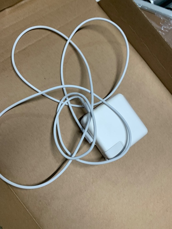 Photo 1 of (Dead battery) Apple 2023 MacBook Pro Laptop M3 chip with 8 core CPU, 10?core GPU: Built for Apple Intelligence, 14.2-inch Liquid Retina XDR Display, 8GB Unified Memory