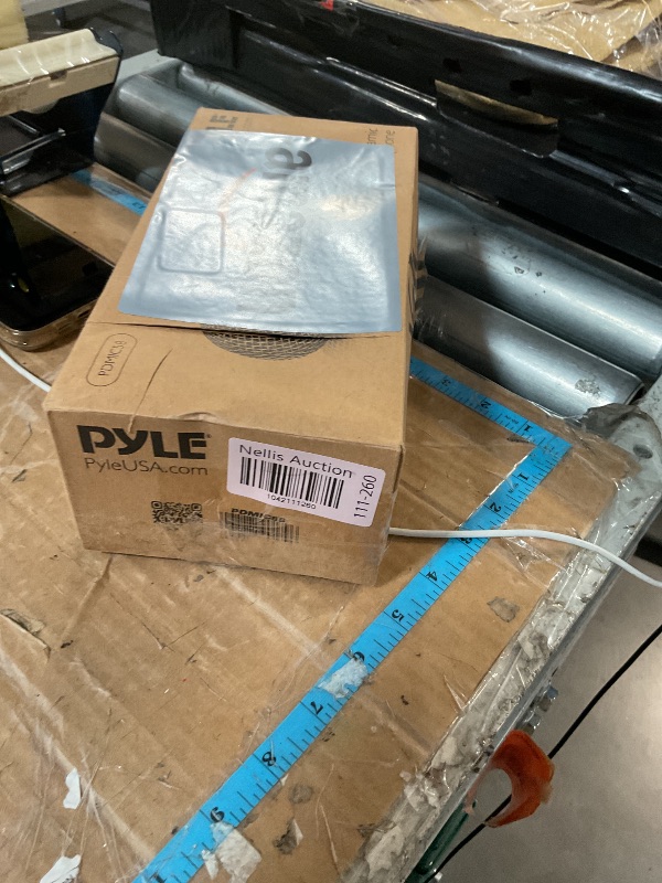 Photo 1 of (MISSING CORD) Pyle Handheld Microphone PDMIC58 - Dynamic Moving Coil Cardioid Unidirectional Includes 15ft XLR Audio Cable to 1/4'' Audio Connection