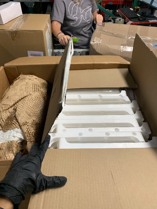 Photo 1 of Mavivegue Book Shelf, 18 Cube Storage Organizer, DIY Bookcase, Metal Cube Bookshelf, Tall Book case for Bedroom, Living Room, Office, Closet Storage Organizer, Black Cubicle Storage Rack-White