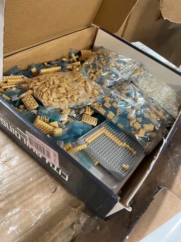 Photo 1 of STMIGAIBLOCKS 3819PCS Empire State Micro Mini Building Blocks Set,Commemorative Architectural Model Building,Unique Choice for 6+ Kids or Adults