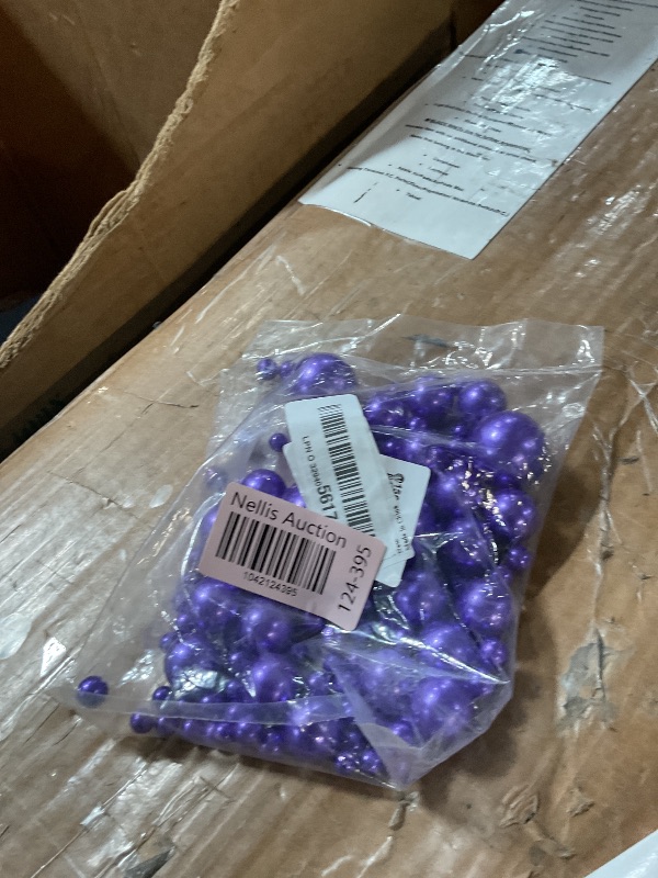 Photo 1 of 125pcs Purple Floating Beads No Hole Pearl for Vases Filler, Diy Party Decoration, 4 Sizes (1.18", 0.79", 0.39", 0.31") ABS Faux Pearls for Home Decoration