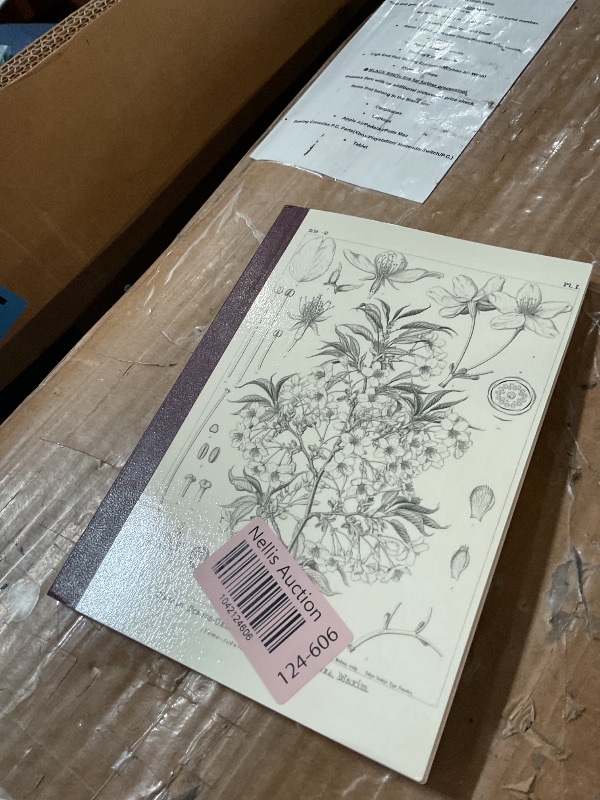 Photo 1 of ??? Tomitaro Makino/Almost Daily Square Notebook (A5) Yamazakura 3.7 mm Square 288 Pages, 4 Color Grid, Notebook Accessory