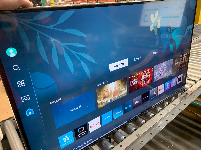 Photo 1 of SAMSUNG 43-Inch Class Crystal UHD 4K DU7200 Series HDR Smart TV w/Object Tracking Sound Lite, PurColor, Motion Xcelerator, Mega Contrast, Q-Symphony (UN43DU7200, 2024 Model)