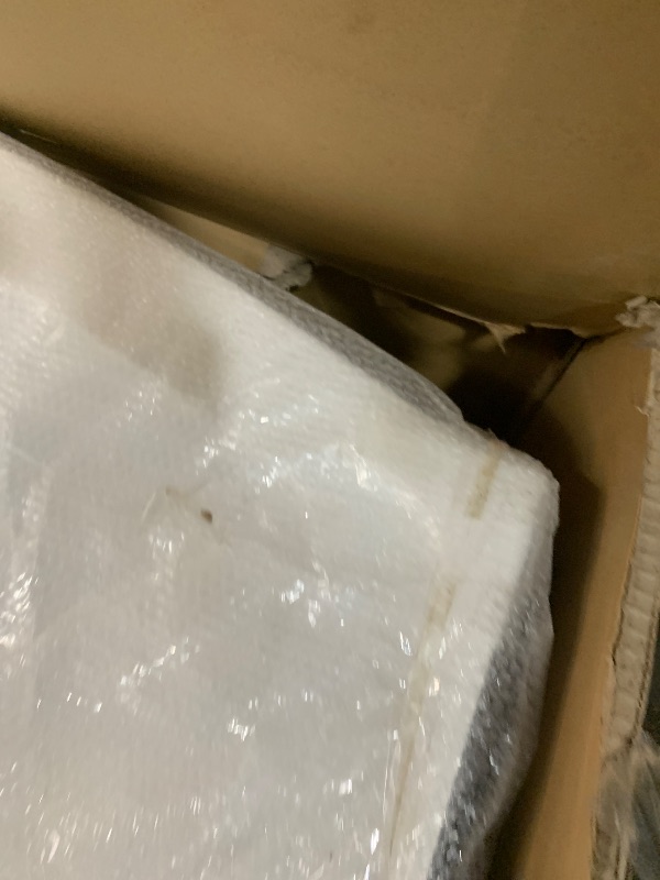 Photo 1 of *** PALLET OF GENERAL MERCHANDISE-- SOLD AS IS- TRUCK/TRAILER PICKUP ONLY***
Aqua Eden VTDR663222R 66-Inch Acrylic Curved Apron 3-Wall Alcove Tub with Right Hand Drain, Glossy White