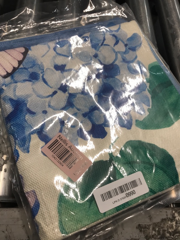Photo 1 of (unknown if complete) Fahrendom Spring Summer Butterfly Decorative Throw Pillow Covers 20 x 20 Set of 4