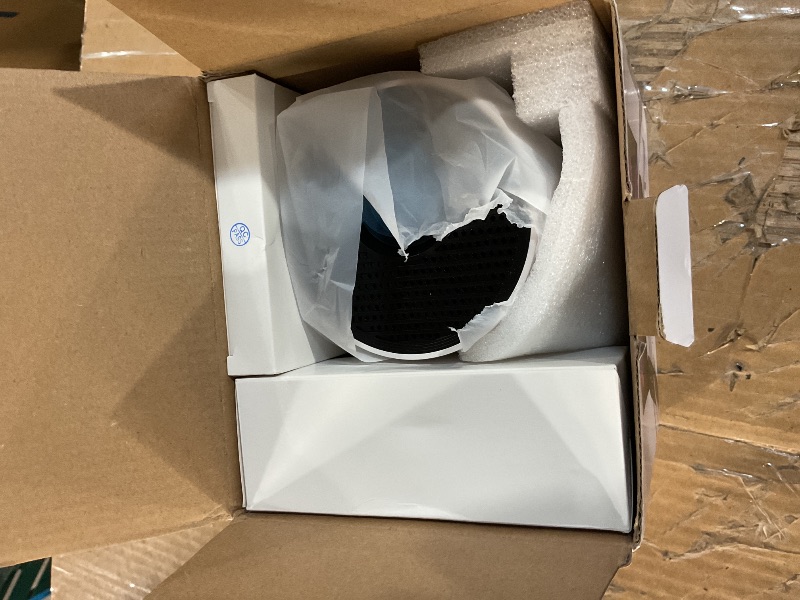 Photo 1 of ?Electric Focus?Magcubic Mini Projector 4K Support, Portable Projector with WiFi 6 and Bluetooth 5.4, Smart Proyector, 5W Soundbase Speaker, 180° Rotation for Home Theater HY300 Ultra