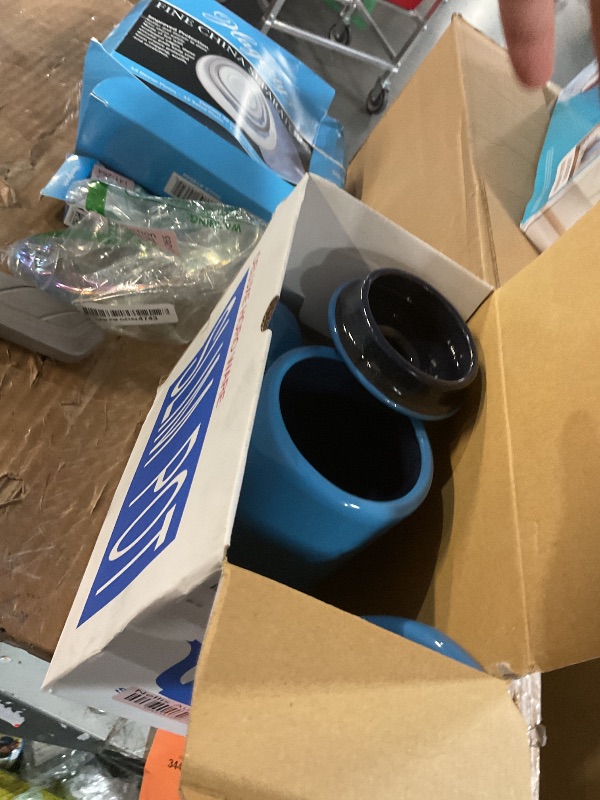 Photo 1 of (MINOR DAMAGE TO LID/HANDLE) Moon Rabbit Seal Slim Pot 050-05777 1.2L Blue