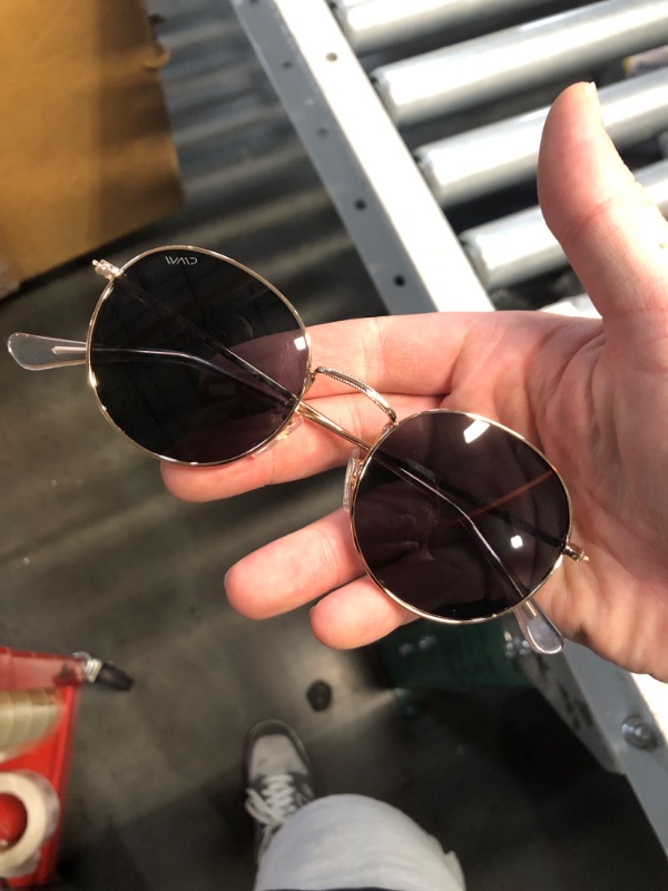 Photo 1 of (STLE VARYS) WearMe Pro - Women's Polarized, Round Retro, Double-Bridge Vintage Sunglasses