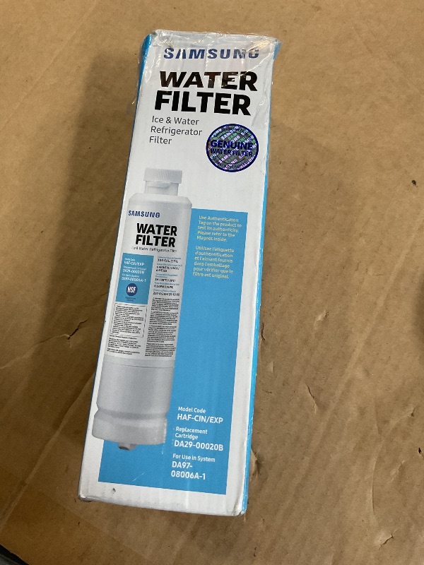 Photo 1 of (See all images) SAMSUNG Genuine Filter for Refrigerator Water and Ice, Carbon Block Filtration, Reduces 99% of Harmful Contaminants