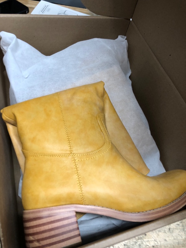 Photo 1 of HEIFIN Banana Knee High Boots for Women Square Toe Platform Boots Chunky Block Heel Long Boots Wide Calf Tall Boots Pull on Campus Boots for Women