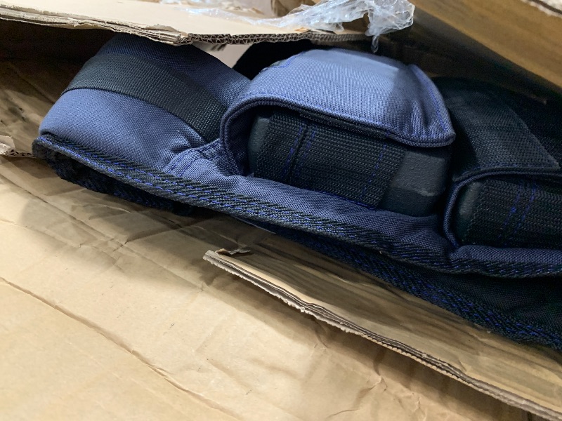 Photo 1 of **MISSING 2 OF THE WEIGHTS **
Weighted Vest 60lb Navy Blue Removable Iron Weights for Men and Women Workout for Calisthenics and Fitness Sport Training
