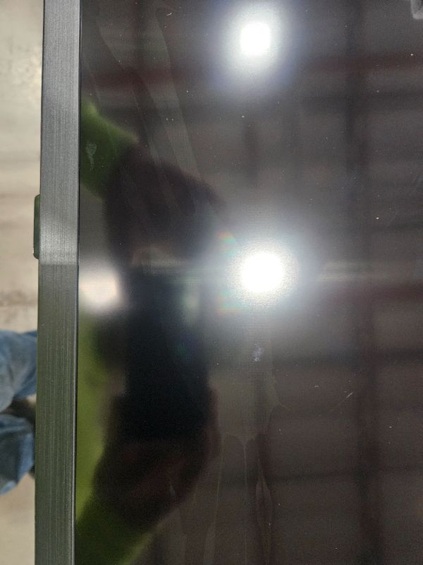 Photo 1 of ** BROKEN SCREEN, FINAL SALE ** VIZIO 40-inch D-Series Full HD 1080p Smart TV with AMD FreeSync, Apple AirPlay and Chromecast Built-in, Alexa Compatibility, D40f-J09, 2022 Model
