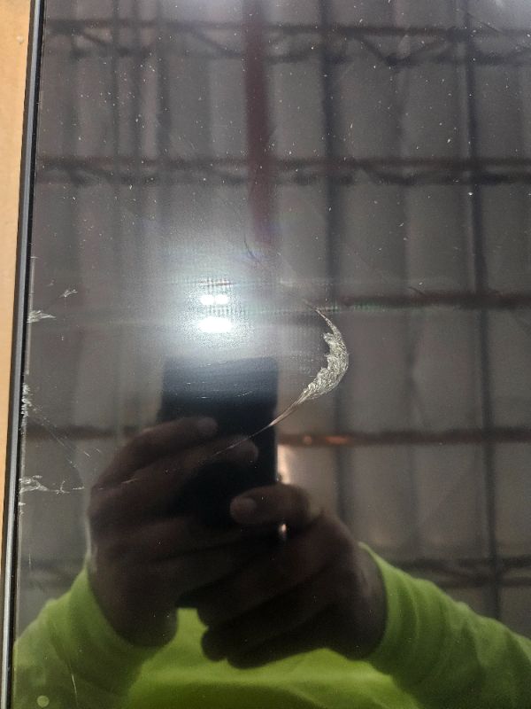 Photo 1 of ** BROKEN SCREEN, FINAL SALE ** SAMSUNG 50-Inch Class QLED Q7F Series Samsung Vision AI Smart TV (2025 Model, 50Q7F) Quantum HDR, Object Tracking Sound Lite, Q4 AI Gen1 Processor, 4K upscaling, Gaming Hub, Alexa Built-in