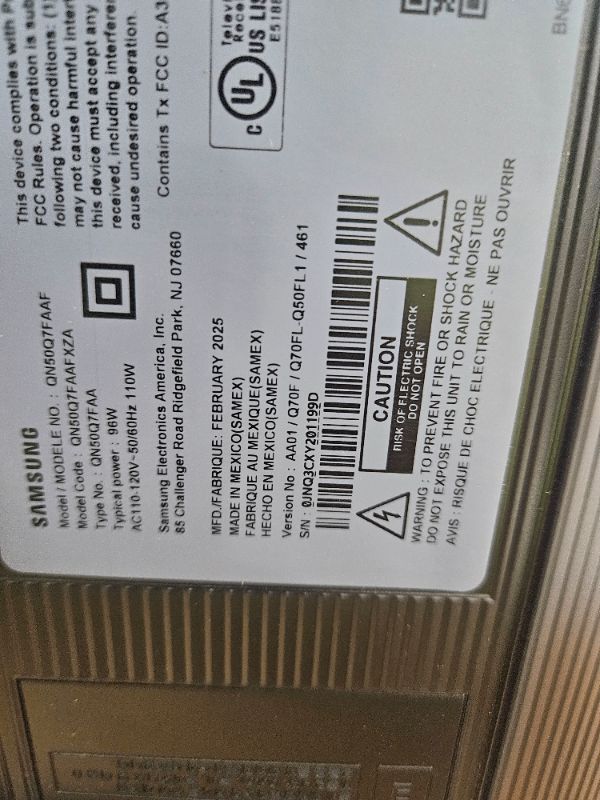 Photo 1 of ** BROKEN SCREEN, FINAL SALE ** SAMSUNG 50-Inch Class QLED Q7F Series Samsung Vision AI Smart TV (2025 Model, 50Q7F) Quantum HDR, Object Tracking Sound Lite, Q4 AI Gen1 Processor, 4K upscaling, Gaming Hub, Alexa Built-in