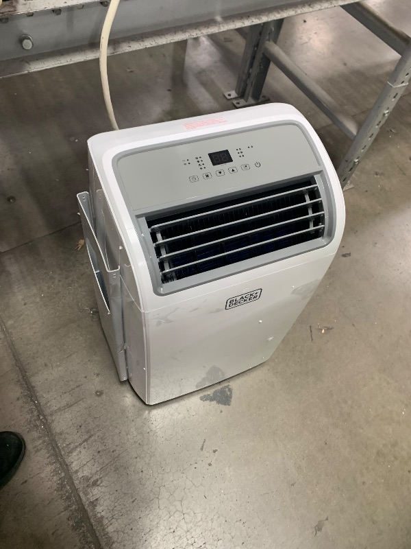 Photo 1 of ***DOES NOT TURN ON***

BLACK+DECKER Smart Portable Air Conditioner, 14,000 BTU for Rooms up to 700 Sq. Ft., Smart Portable AC with Follow Me Remote and Window Kit, BPACT14WT, White