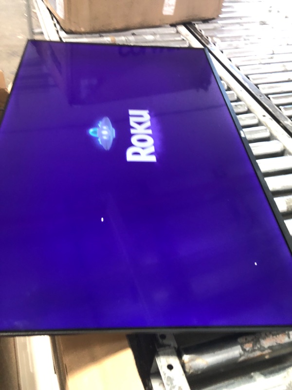 Photo 1 of Roku Smart TV 2025 – 50-Inch Select Series, 4K HDR TV – RokuTV with Enhanced Voice Remote – Flat Screen LED Television with Wi-Fi for Streaming Live Local News, Sports, Family Entertainment