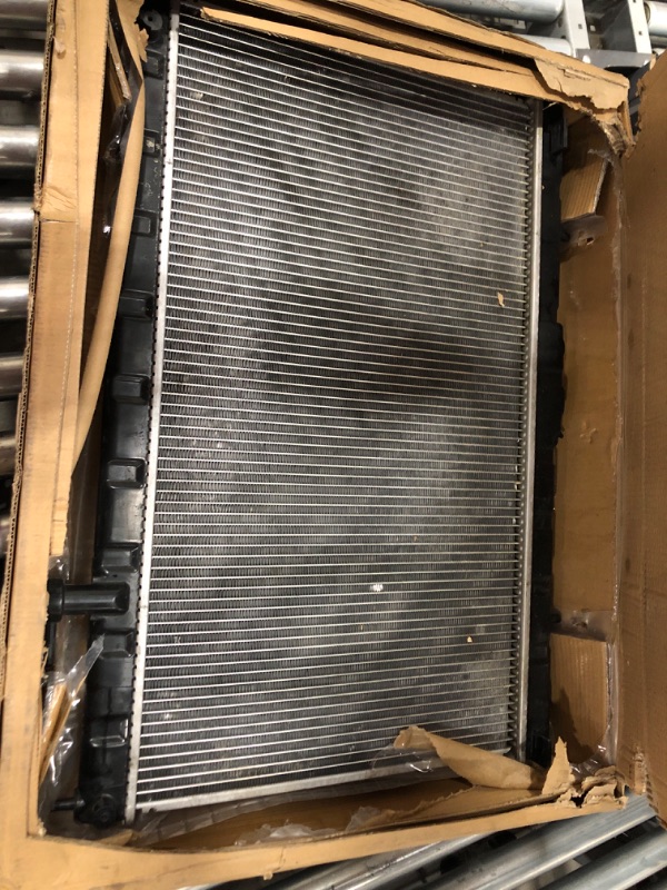 Photo 1 of ****PARTS ONLY***SCITOO Engine Coolant Radiator Assembly for 2014-2020 for Nissan for Rogue 2.5L Replace 13431