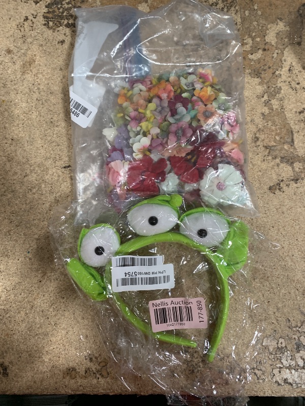 Photo 1 of Alien Headband for Kids & Adults - 3-Eyed Green Alien Fun Toy Story Inspired Costume Accessory , Soft Alien Headpiece with 3D Eyes & Ears for Halloween, Birthday, Cosplay, Parties, Festivals,Events AND FLOWERS 