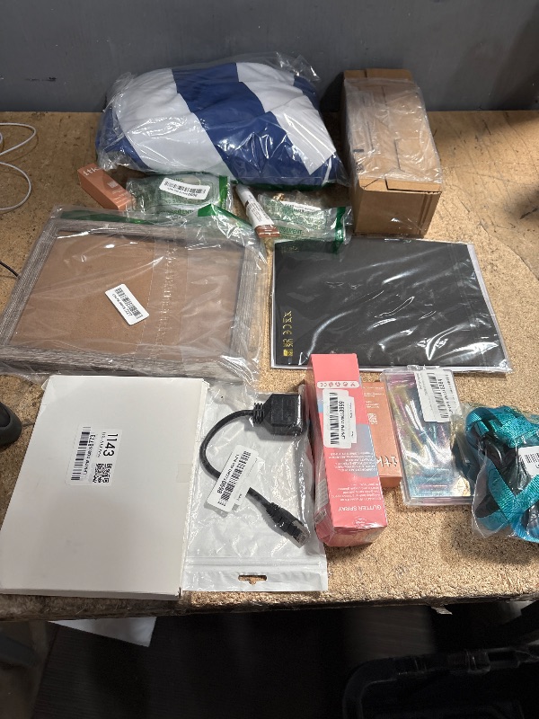 Photo 1 of **FINAL SALE BUNDLE OF MISCELLANEOUS ITEMS NON-REFUNDABLE**