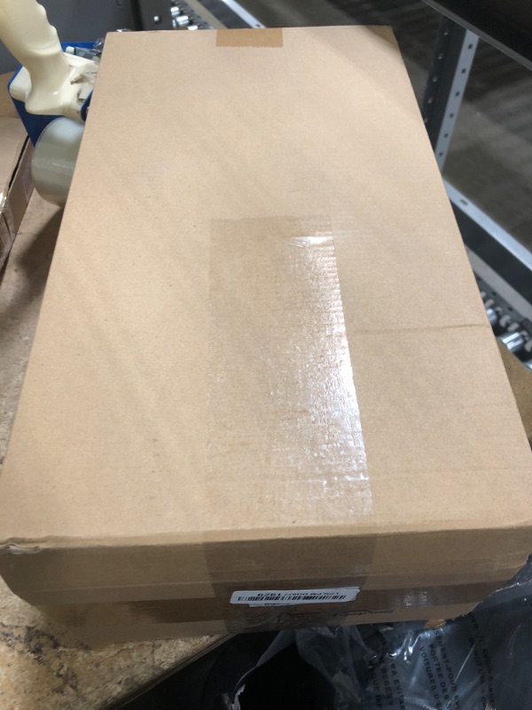 Photo 1 of Skylety 50 Set / 100 Pcs 2025 Graduation Gifts Set Bulk Plastic 24oz Graduation Cups with Lid Straw and Class of 2025 Bracelet for Congrats Grad Events(Black)