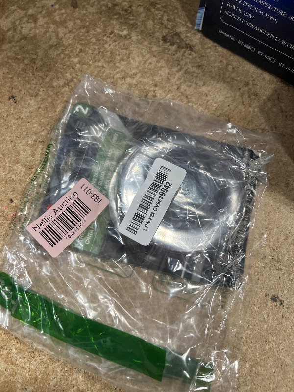 Photo 1 of 3M Super-Strength Molding Tape, 03616, 7/8 in x 15 ft, 1 Roll