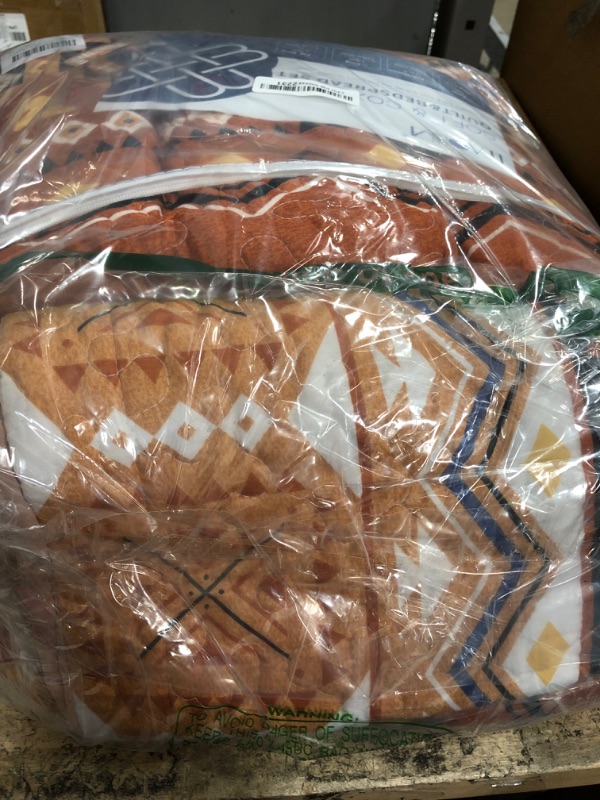 Photo 1 of 3 Pieces Quilt Set King Size Bedspread Burnt Orange/Rust Coverlet Lightweight Summer Comforter Microfiber Bohemian Bedding Set for All Season Oversized 98x106 Inch Bed Cover(1 Quilt, 2 Pillow Shams)